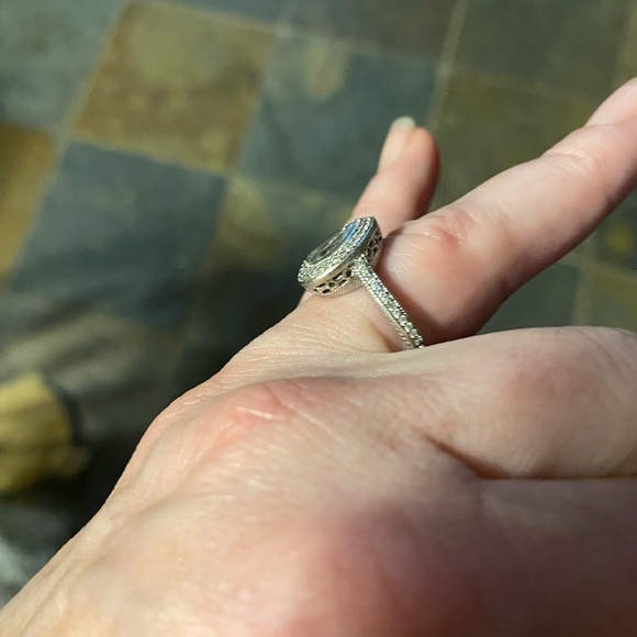 Judith Ripka Pear Shaped 1.40ct Diamonique Ring - Picture 3 of 5